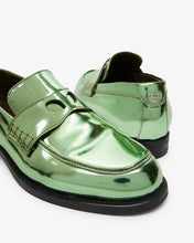 Load image into Gallery viewer, Wirdo Mirror Loafers