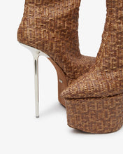 Carica l'immagine nel visualizzatore di Gallery, Pole Gcds Monogram Rafia Boots