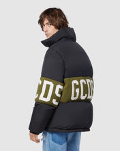 Carica l'immagine nel visualizzatore di Gallery, Gcds logo band puffer jacket: Men Outerwear Military Green | GCDS