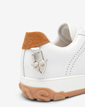 Carica l'immagine nel visualizzatore di Gallery, Essential Nami Sneakers : Unisex Shoes Beige | GCDS