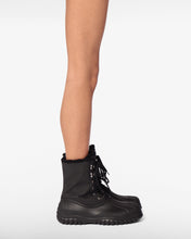 Load image into Gallery viewer, Monogram Snow Boots | Unisex Boots Black | GCDS®
