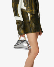 Carica l&#39;immagine nel visualizzatore di Gallery, Comma Mirror Small Handbag

