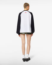 Load image into Gallery viewer, Hottie Long sleeves T-shirt | Unisex T-shirts Off White | GCDS®
