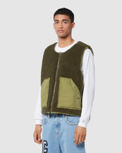 Load image into Gallery viewer, Plush reversible vest: Men Outerwear Military Green | GCDS
