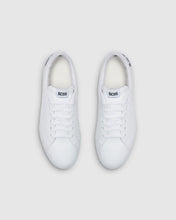 Load image into Gallery viewer, Leather logo sneakers: Men Shoes Black | GCDS
