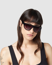 Carica l&#39;immagine nel visualizzatore di Gallery, GD025 GEOMETRIC SUNGLASSES: Unisex Sunglasses Black | GCDS
