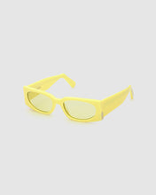 Load image into Gallery viewer, GD016 RECTANGULAR SUNGLASSES: Unisex Sunglasses Yellow | GCDS
