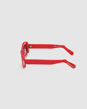 Load image into Gallery viewer, GD0027 Oval sunglasses : Unisex Sunglasses Red  | GCDS
