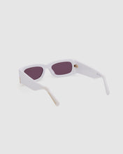 Load image into Gallery viewer, GD0020 Rectangular sunglasses : Unisex Sunglasses White  | GCDS
