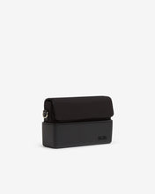 Carica l&#39;immagine nel visualizzatore di Gallery, Matilda Nylon Messenger Bag : Unisex Bags Black | GCDS Spring/Summer 2023

