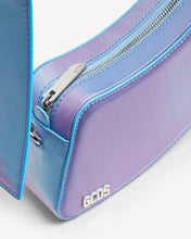 Carica l&#39;immagine nel visualizzatore di Gallery, Comma Holographic Crossbody Bag : Unisex Bags Silver/Lilac | GCDS Spring/Summer 2023

