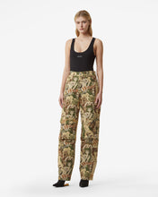 Carica l&#39;immagine nel visualizzatore di Gallery, Gcds Hentai Cargo Trousers : Women Trousers Military Green | GCDS Spring/Summer 2023
