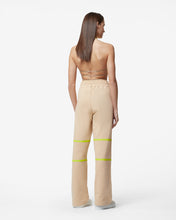 Carica l&#39;immagine nel visualizzatore di Gallery, Gcds Low Band Logo Sweatpants : Women Trousers Beige | GCDS Spring/Summer 2023
