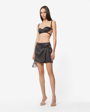 Carica l&#39;immagine nel visualizzatore di Gallery, Logo Clip Pinstrip Skirt : Women Skirts Black | GCDS Spring/Summer 2023
